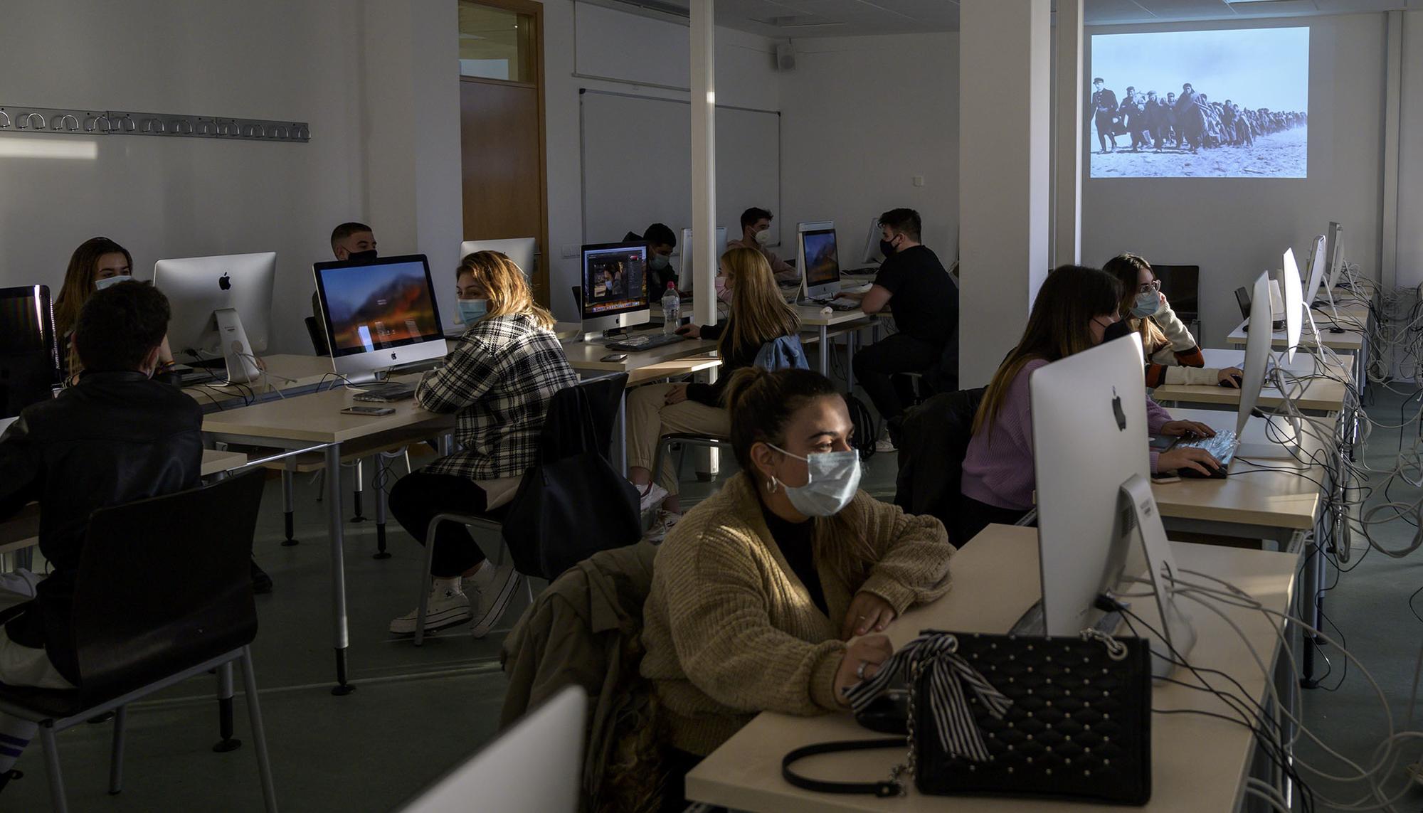 Clase Universidad UCLM